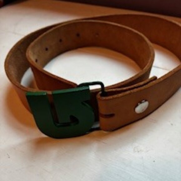 Burton logo brown leather belt, 36" length, 1 and 1/4" width, 5 holes - Picture 4 of 6